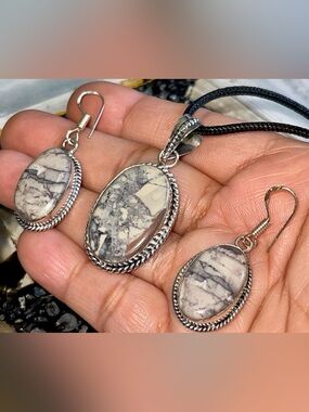 Dainty Porcelain Jasper Pendant & Earrings Set